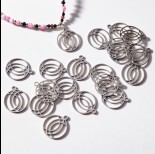 Zdjęcie - Zawieszka ze stali chirurgicznej ażurowe półkola 14,8mm