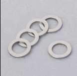 Zdjęcie - Kółeczko wycięte ze stali chirurgicznej 12mm