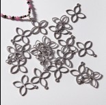 Zdjęcie - Zawieszka ze stali chirurgicznej czterolistny kwiatek 22,3mm