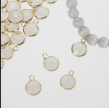 Zdjęcie - Zawieszka w okuciu w złotym kolorze z jednym oczkiem opal cream 10mm