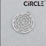 Zawieszka okrągła wycinana mandala stal chirurgiczna z kółeczkiem 20mm