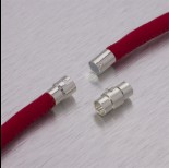 Zdjęcie - Zapięcie magnetyczne z zabezpieczeniem w kolorze srebrnym 5,5mm